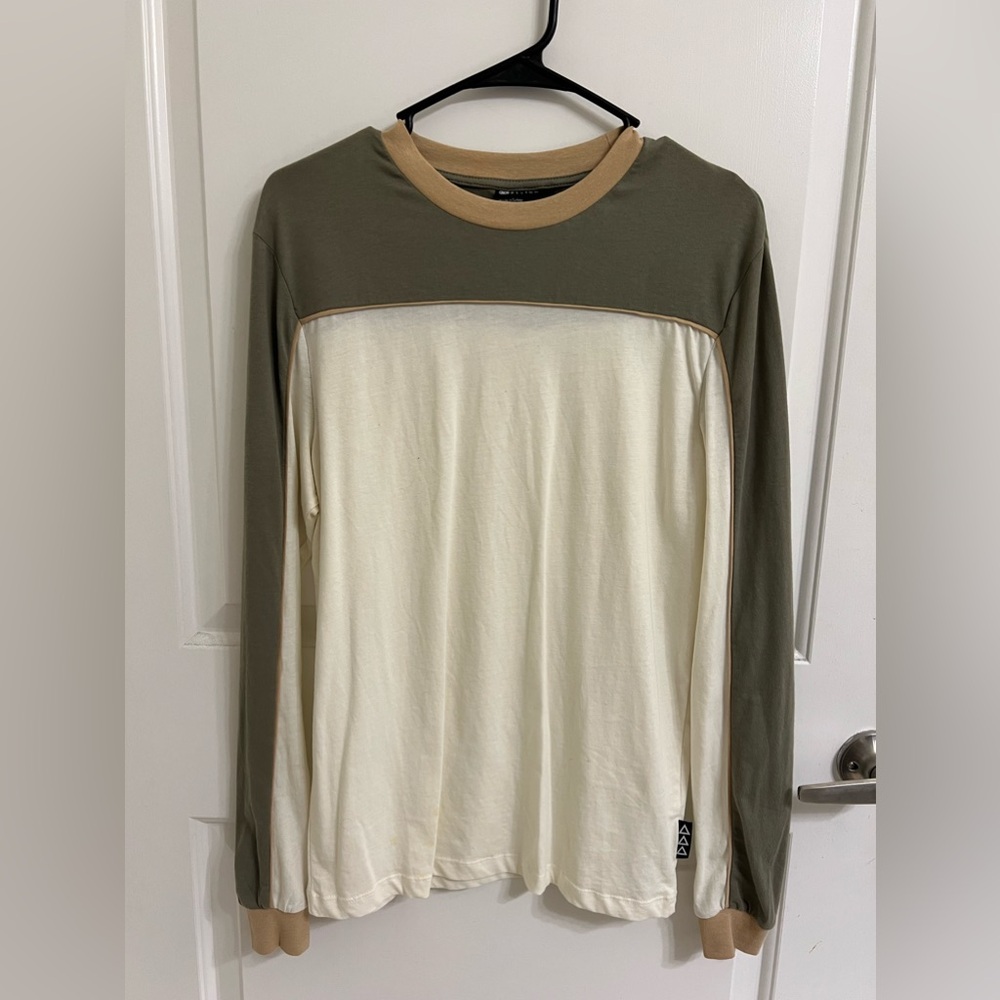 Men’s XS ASOS Design Long Sleeve T-Shirt